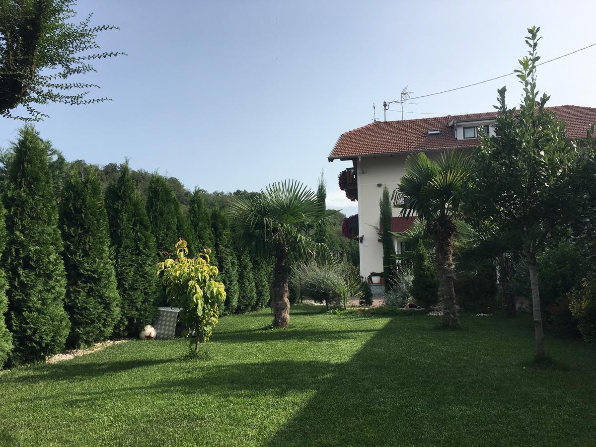 Hotel Garni San Paolo Eppan an der Weinstraße Exterior foto